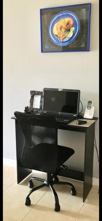 Debbie'S 3-Bedroom Apartment In A Duplex Cape Coral Kültér fotó